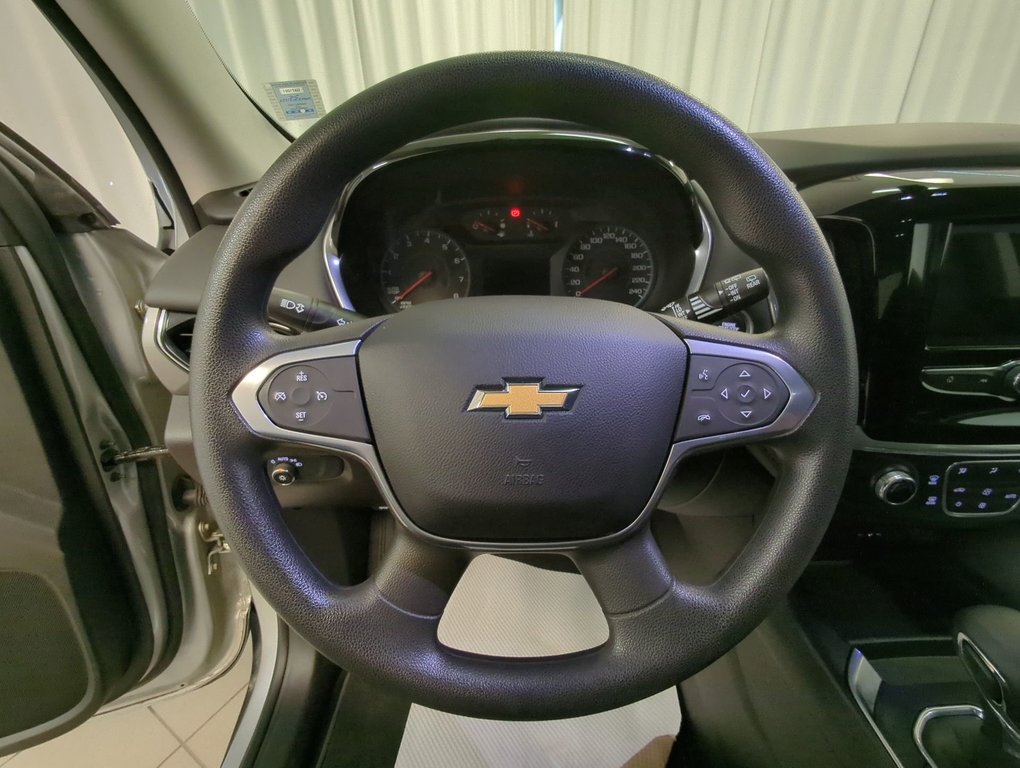 2021 Chevrolet Traverse LS in Dartmouth, Nova Scotia - 14 - w1024h768px