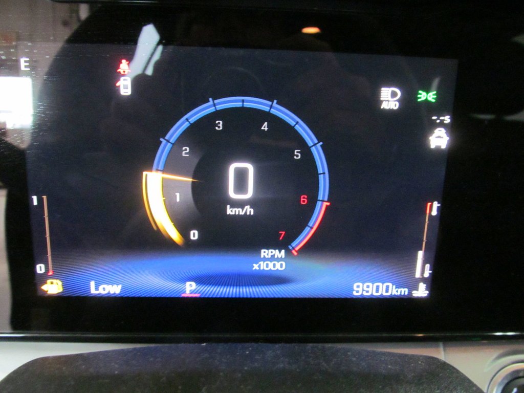 2025 Chevrolet Trax LT in Dartmouth, Nova Scotia - 5 - w1024h768px