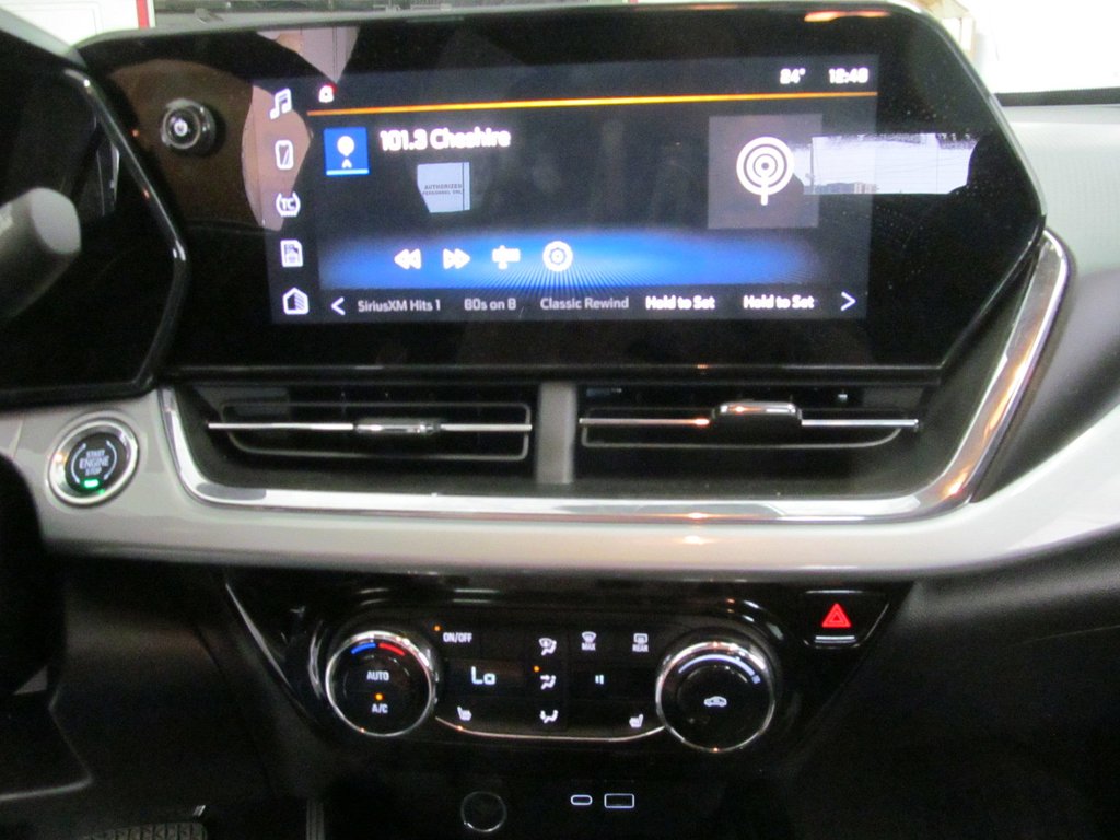 2025 Chevrolet Trax LT in Dartmouth, Nova Scotia - 6 - w1024h768px