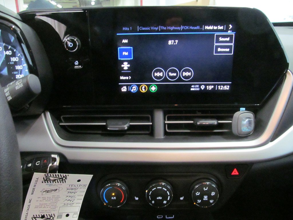 2025 Chevrolet Trax LS in Dartmouth, Nova Scotia - 6 - w1024h768px