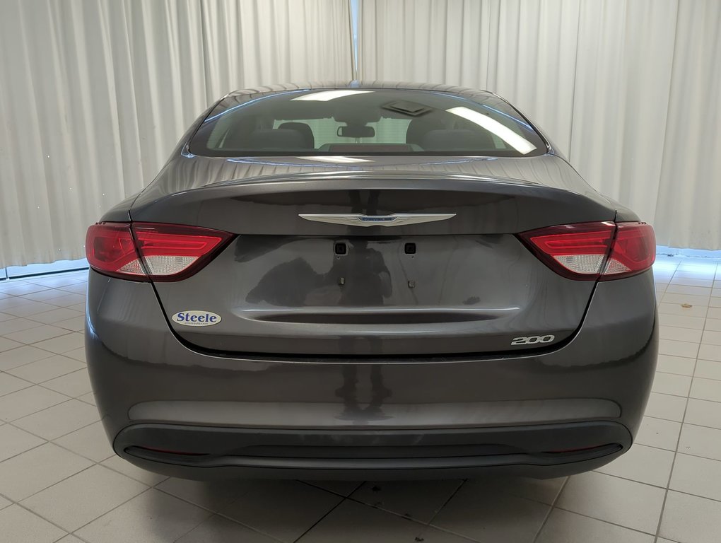 2015 Chrysler 200 LX in Dartmouth, Nova Scotia - 7 - w1024h768px