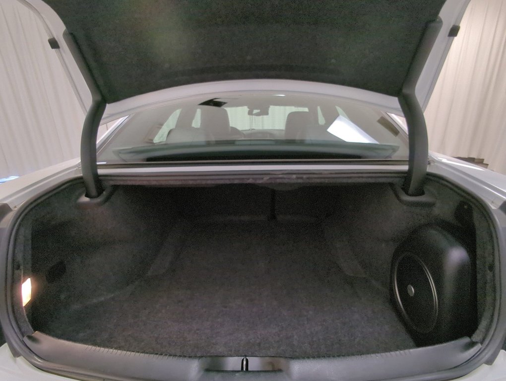 2023 Chrysler 300 S in Dartmouth, Nova Scotia - 24 - w1024h768px