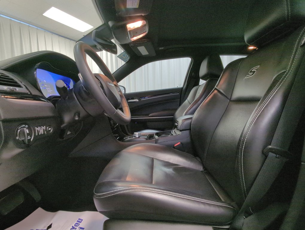 2023 Chrysler 300 S in Dartmouth, Nova Scotia - 11 - w1024h768px