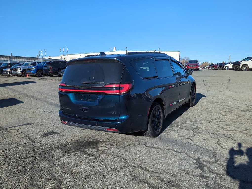 2022 Chrysler Pacifica Touring L AWD Leather *GM Certified* in Dartmouth, Nova Scotia - 8 - w1024h768px