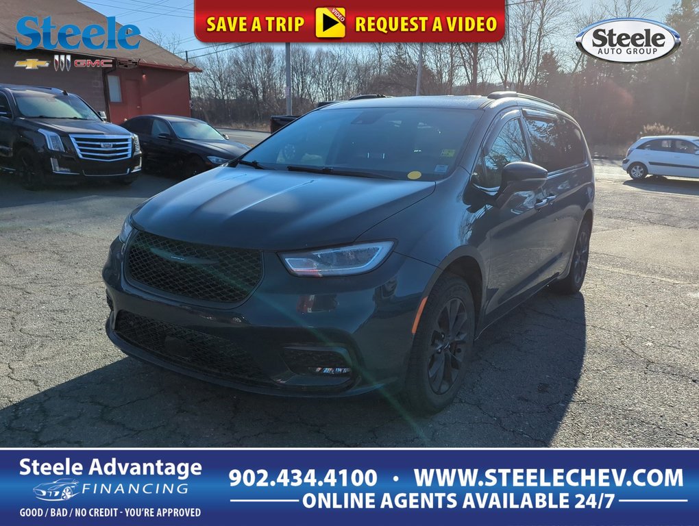 2022 Chrysler Pacifica Touring L AWD Leather *GM Certified* in Dartmouth, Nova Scotia - 1 - w1024h768px