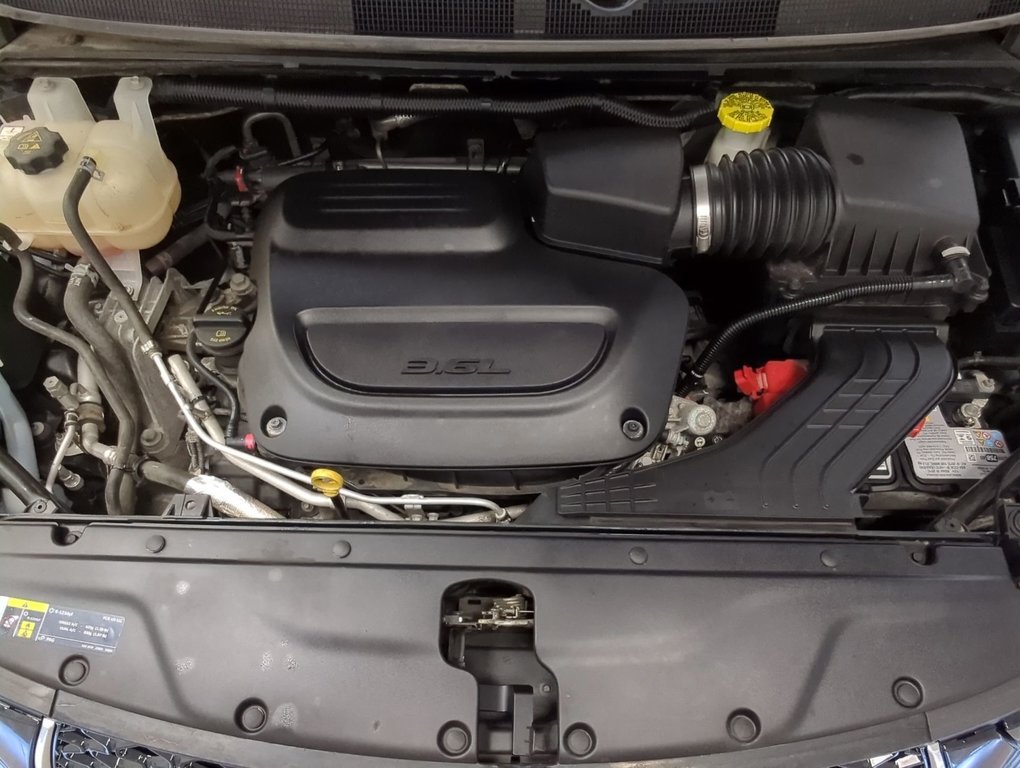 2022 Chrysler Pacifica Touring L in Dartmouth, Nova Scotia - 25 - w1024h768px