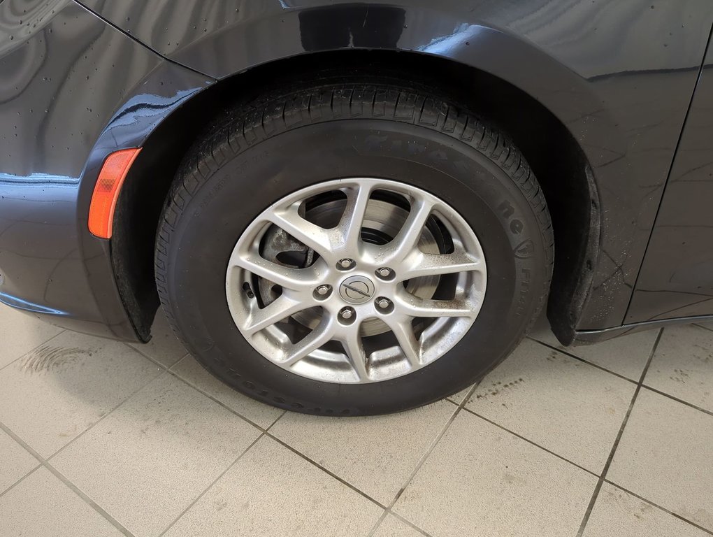 2022 Chrysler Pacifica Touring L in Dartmouth, Nova Scotia - 10 - w1024h768px