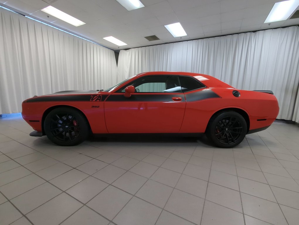 2018 Dodge Challenger T/A 392 in Dartmouth, Nova Scotia - 5 - w1024h768px