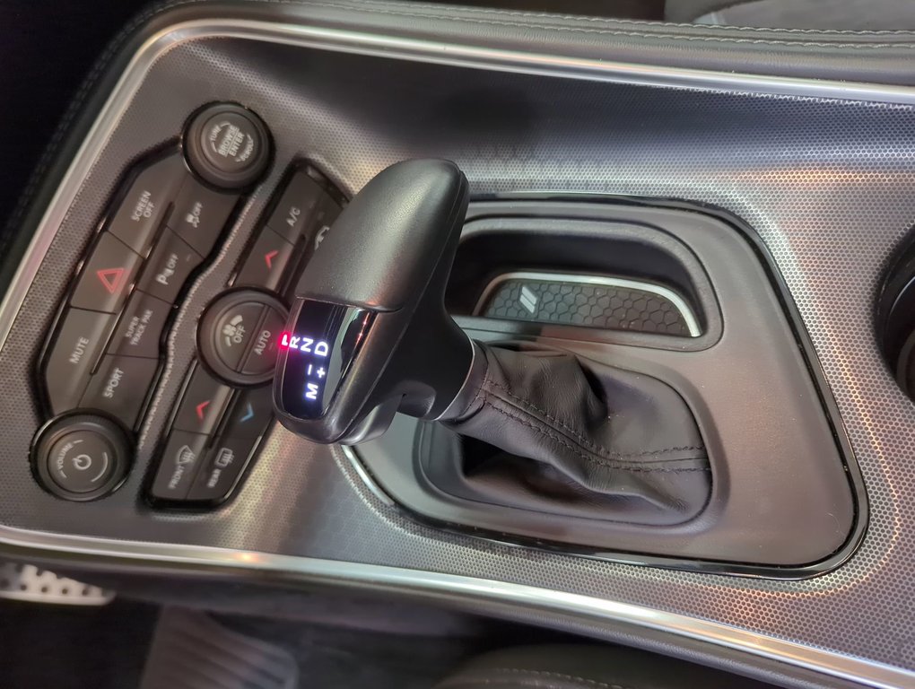 2018 Dodge Challenger T/A 392 in Dartmouth, Nova Scotia - 20 - w1024h768px