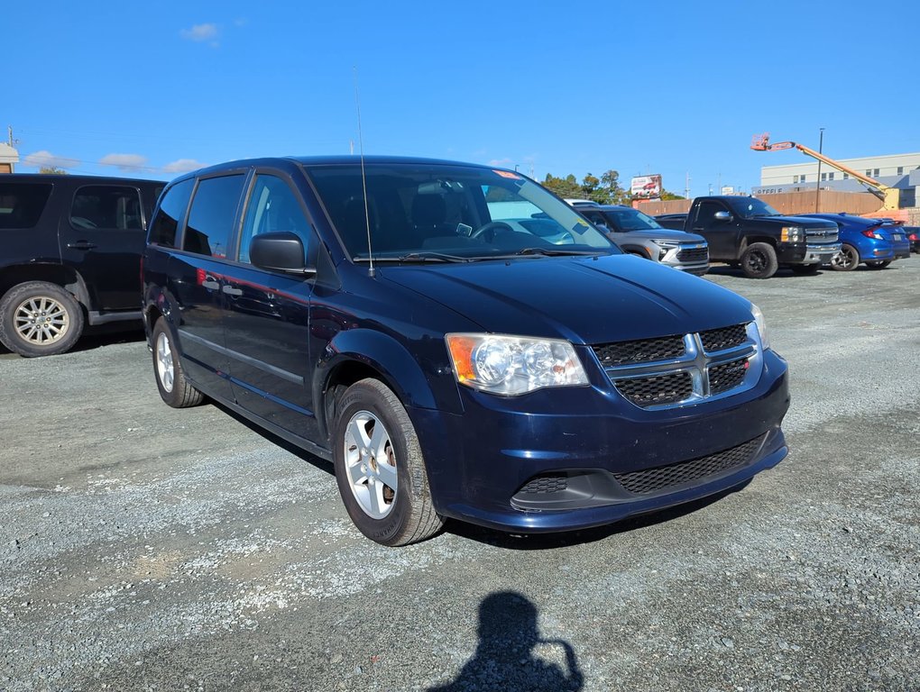 2013  Grand Caravan SE in Dartmouth, Nova Scotia - 2 - w1024h768px