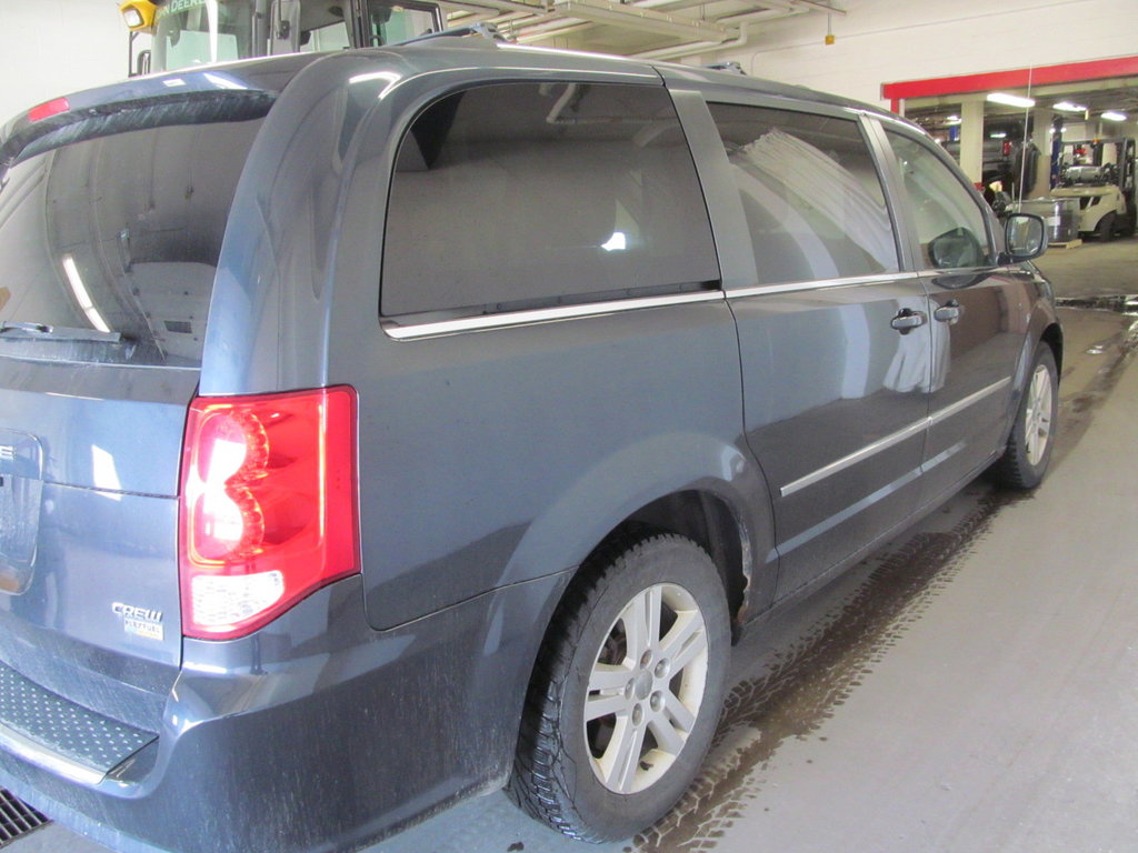 2014 Dodge Grand Caravan Crew in Dartmouth, Nova Scotia - 4 - w1024h768px