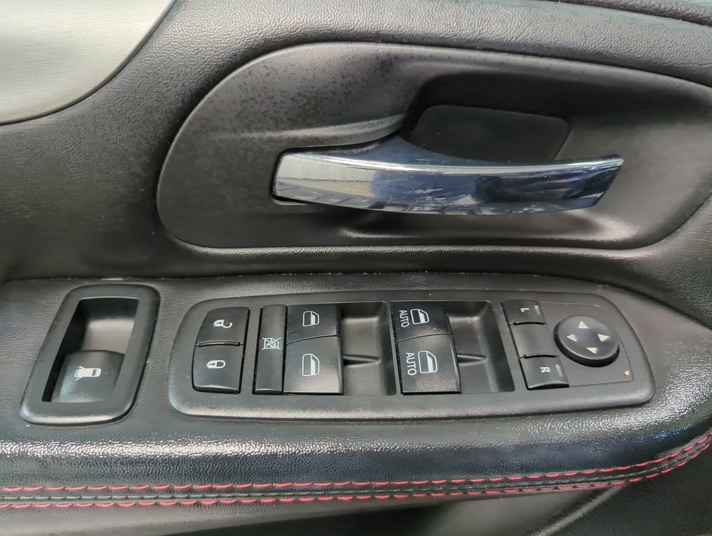 2018 Dodge Grand Caravan GT in Dartmouth, Nova Scotia - 13 - w1024h768px