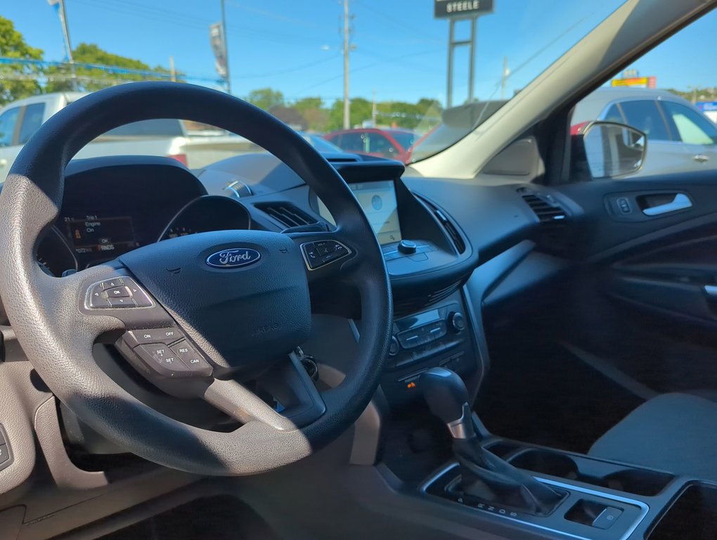 2017  Escape SE in Dartmouth, Nova Scotia - 19 - w1024h768px