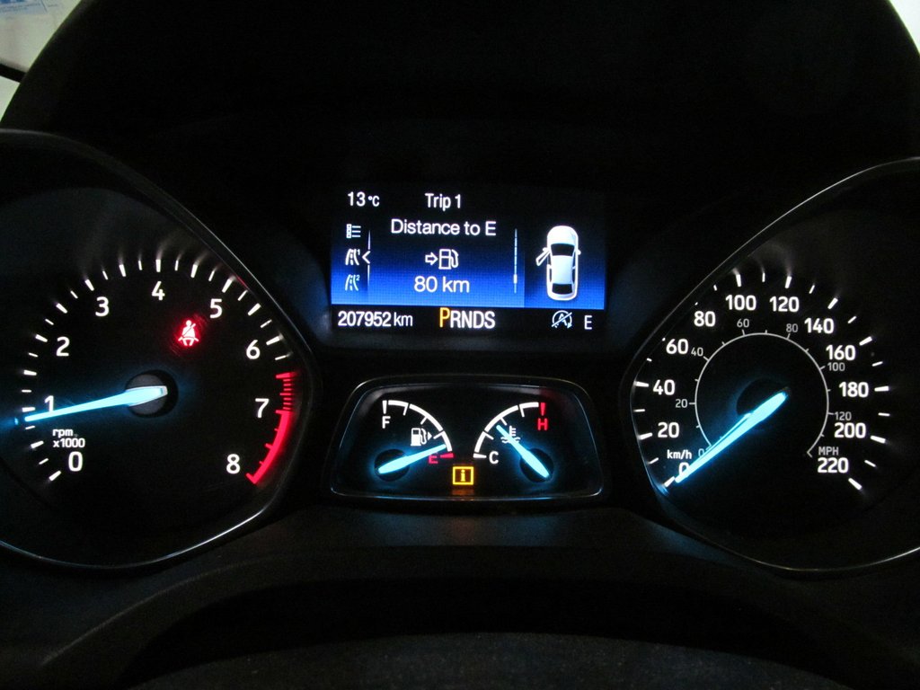 2017 Ford Escape Titanium in Dartmouth, Nova Scotia - 5 - w1024h768px