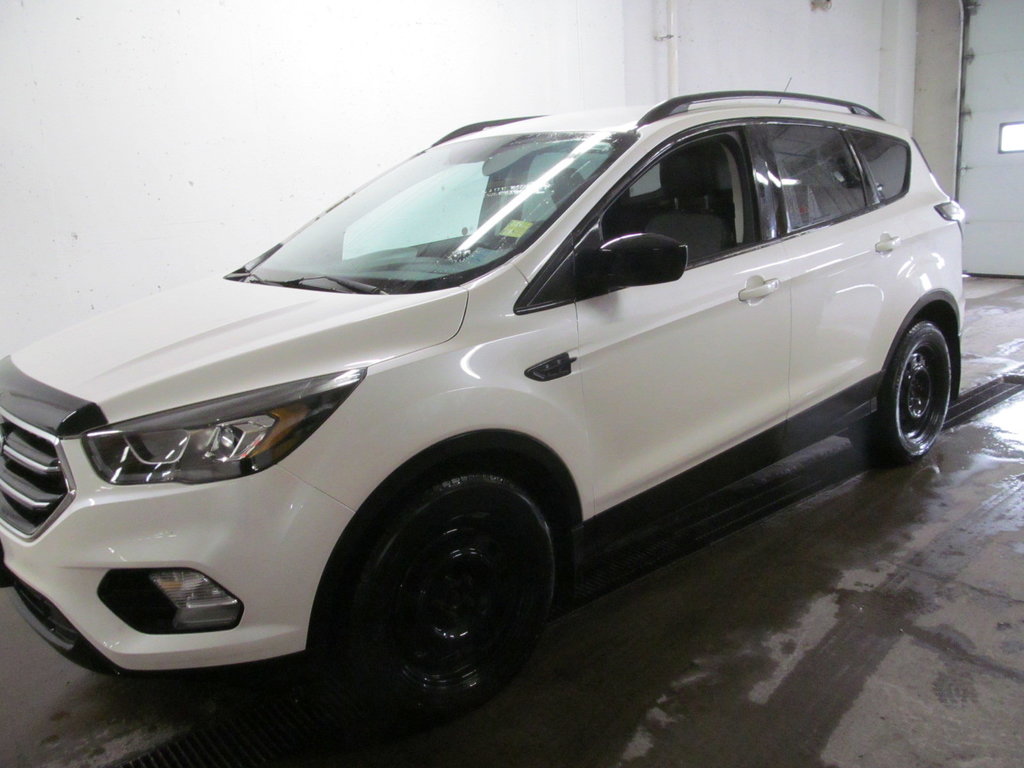 2018 Ford Escape SE in Dartmouth, Nova Scotia - 2 - w1024h768px