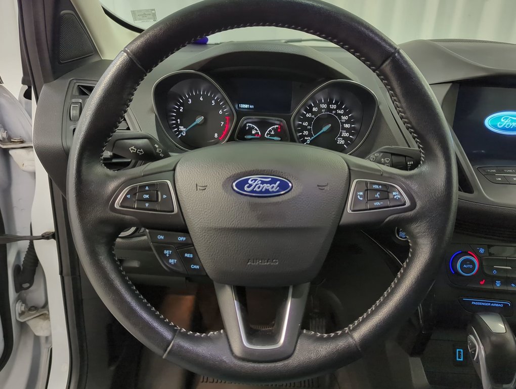 2019  Escape SE in Dartmouth, Nova Scotia - 14 - w1024h768px