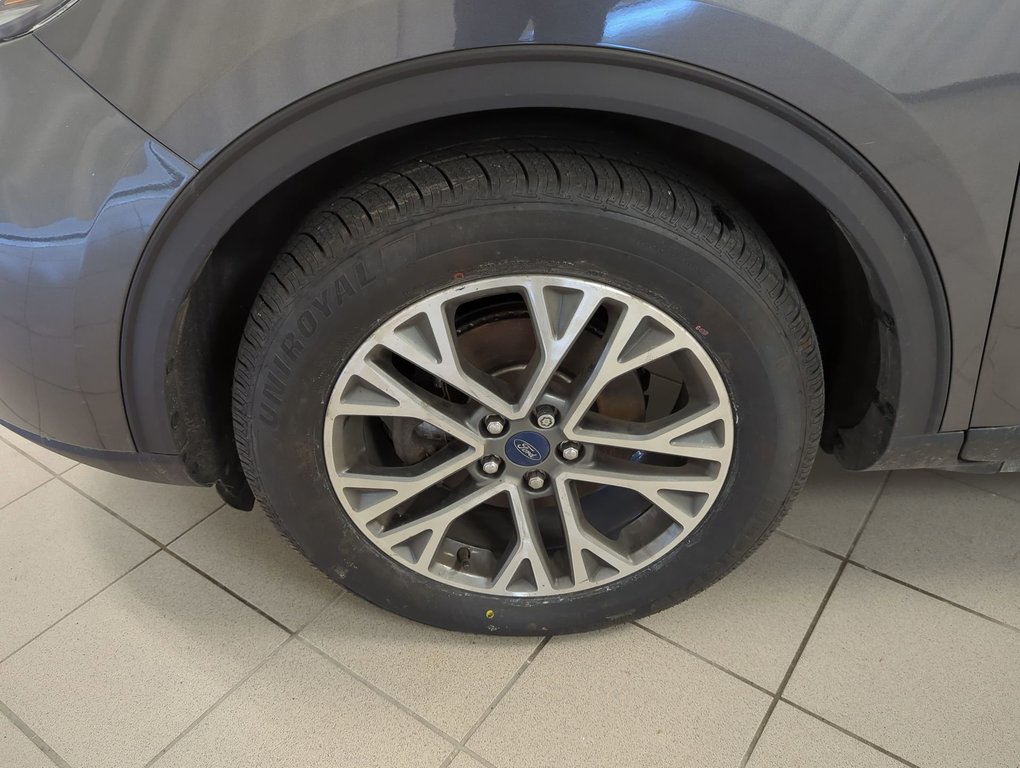 2020 Ford Escape SEL in Dartmouth, Nova Scotia - 10 - w1024h768px