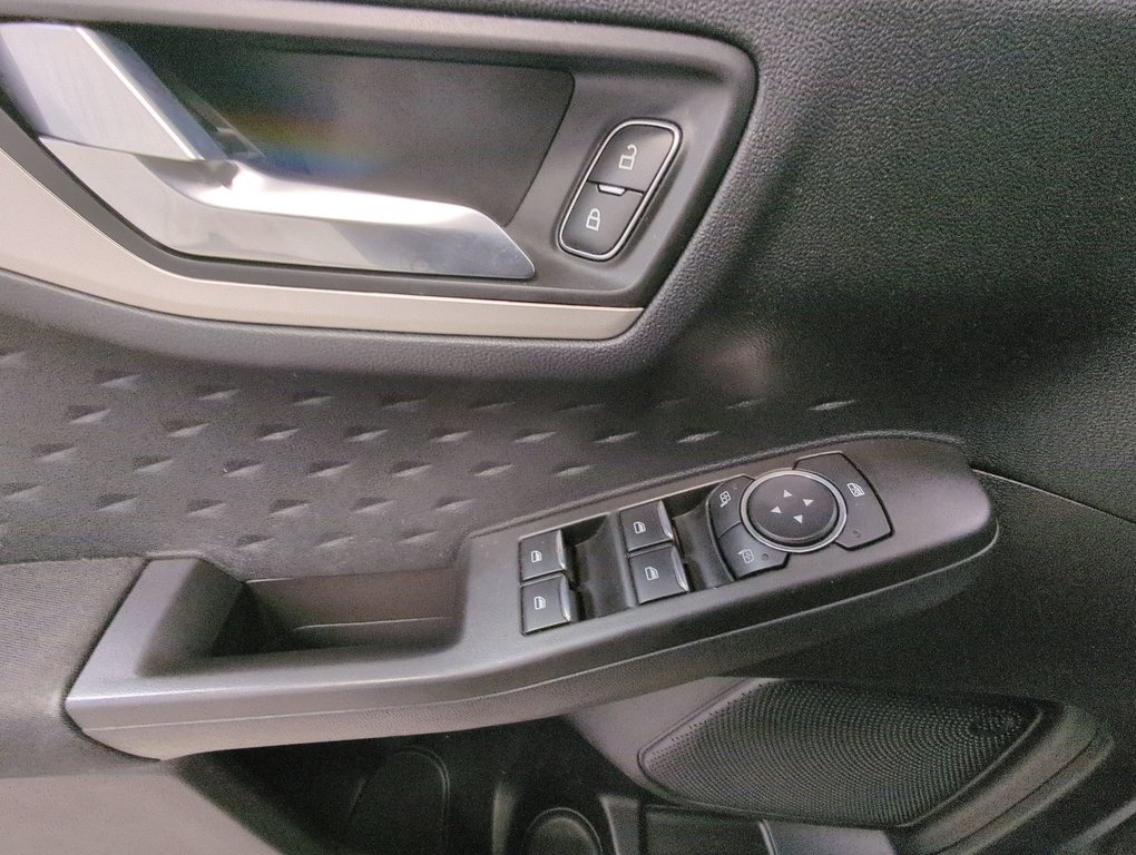 2020 Ford Escape SE AWD in Dartmouth, Nova Scotia - 13 - w1024h768px