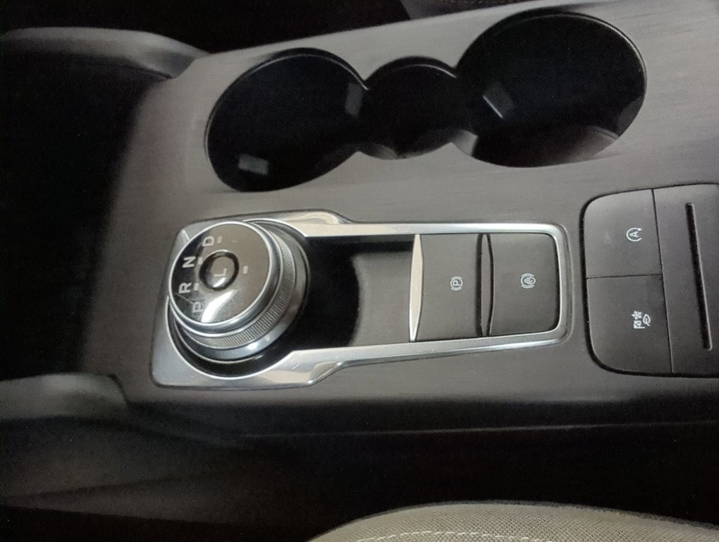 2020 Ford Escape SE AWD in Dartmouth, Nova Scotia - 19 - w1024h768px