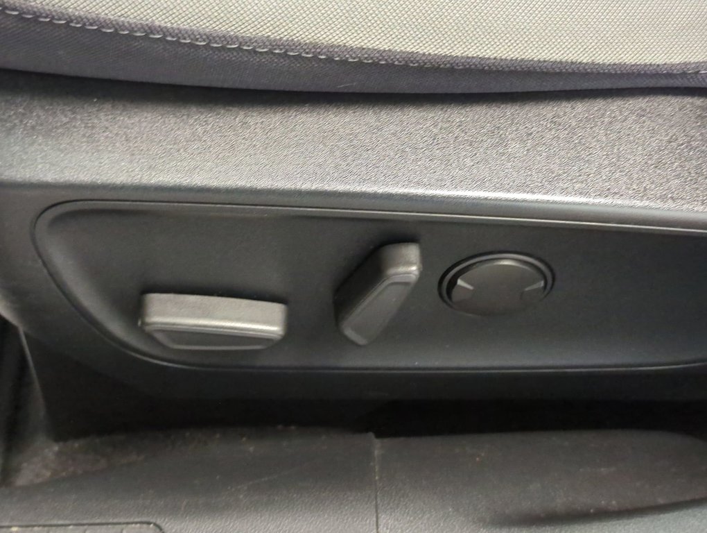 2020 Ford Escape SE AWD in Dartmouth, Nova Scotia - 12 - w1024h768px