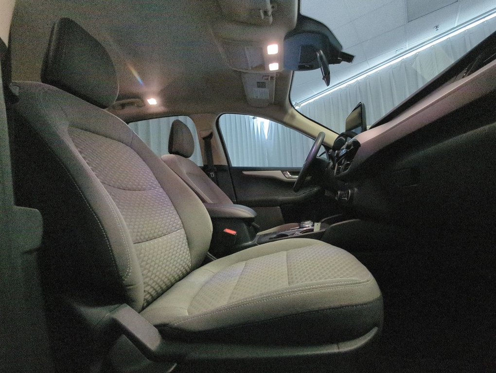 2020 Ford Escape SE AWD in Dartmouth, Nova Scotia - 23 - w1024h768px