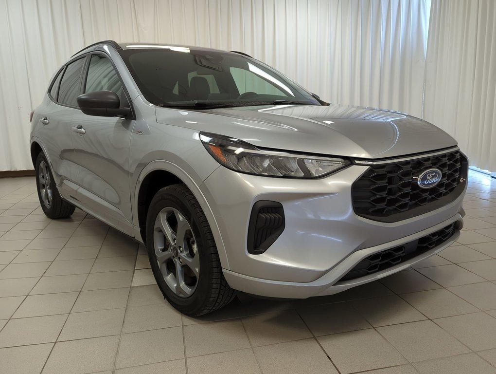 2023 Ford Escape ST-Line AWD *GM Certified* in Dartmouth, Nova Scotia - 2 - w1024h768px