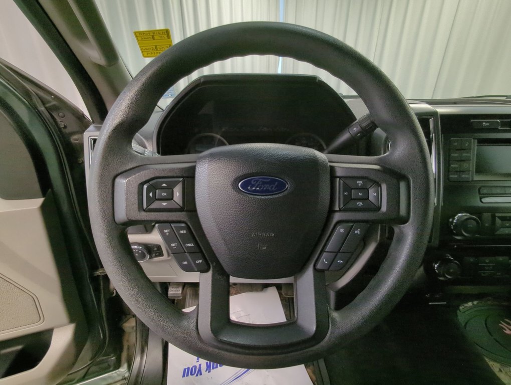 2015 Ford F-150 XLT in Dartmouth, Nova Scotia - 14 - w1024h768px