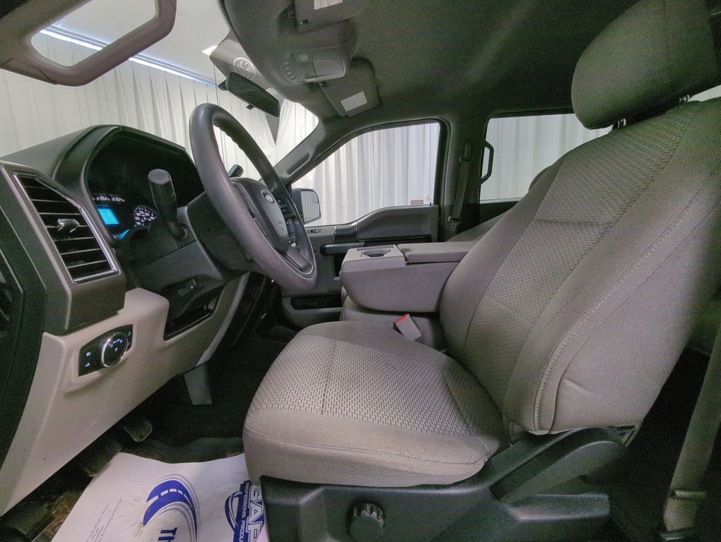 2015 Ford F-150 XLT in Dartmouth, Nova Scotia - 11 - w1024h768px