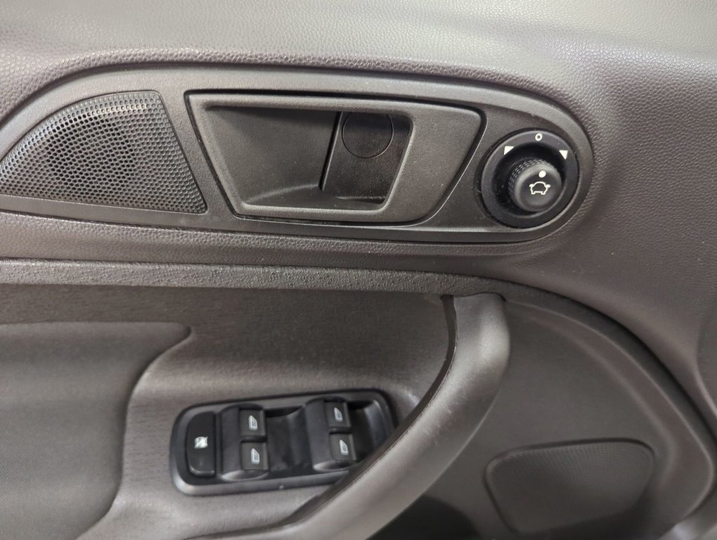 2019 Ford Fiesta SE in Dartmouth, Nova Scotia - 13 - w1024h768px