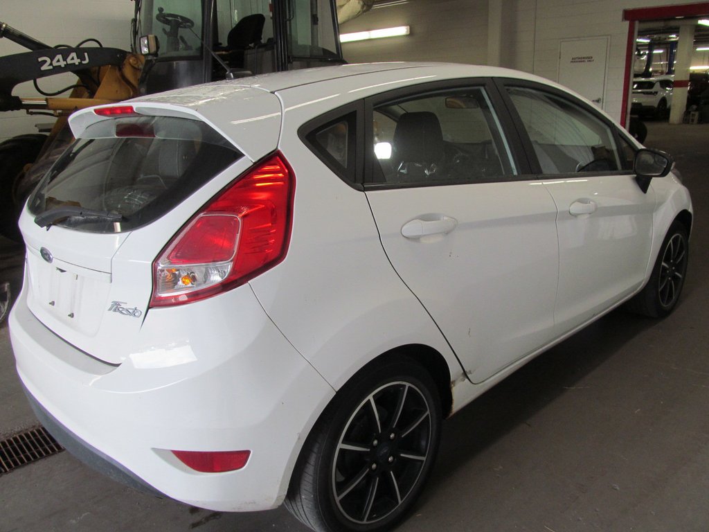 2019 Ford Fiesta SE in Dartmouth, Nova Scotia - 4 - w1024h768px