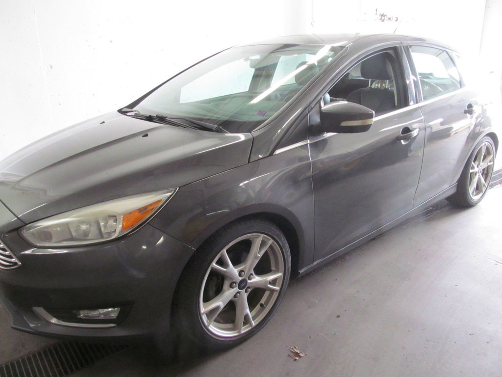 2016 Ford Focus Titanium in Dartmouth, Nova Scotia - 2 - w1024h768px