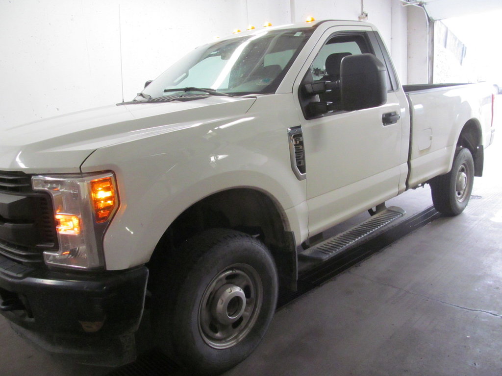 2019 Ford Super Duty F-250 SRW XL in Dartmouth, Nova Scotia - 2 - w1024h768px