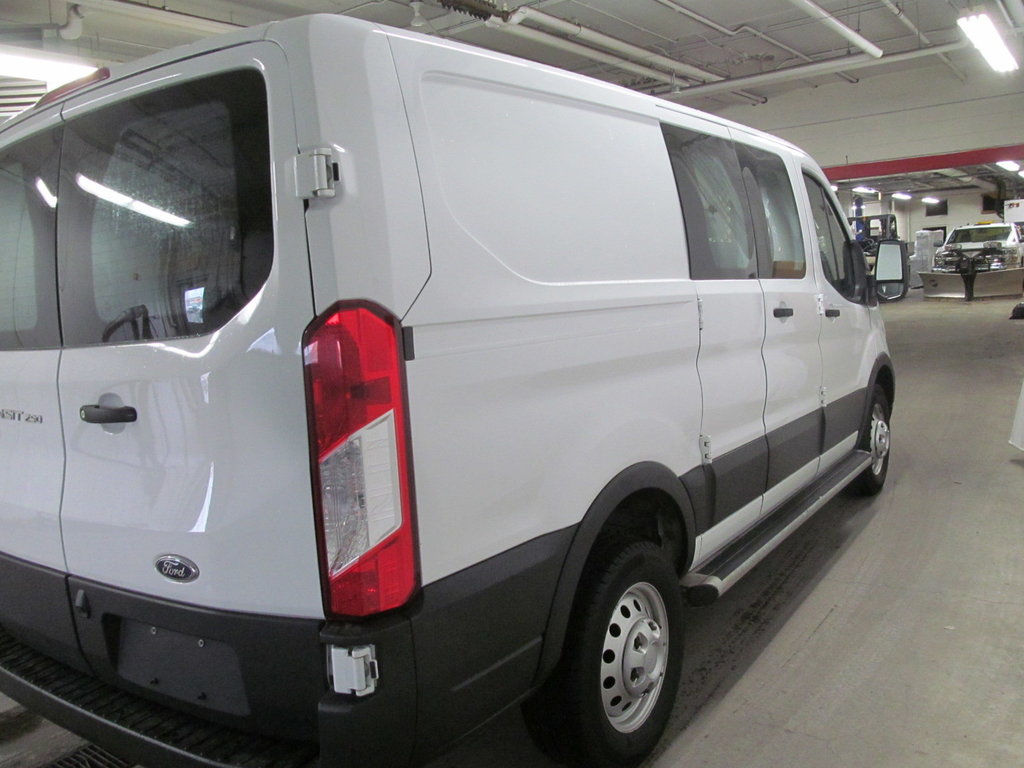 2023 Ford Transit Cargo Van BASE in Dartmouth, Nova Scotia - 4 - w1024h768px