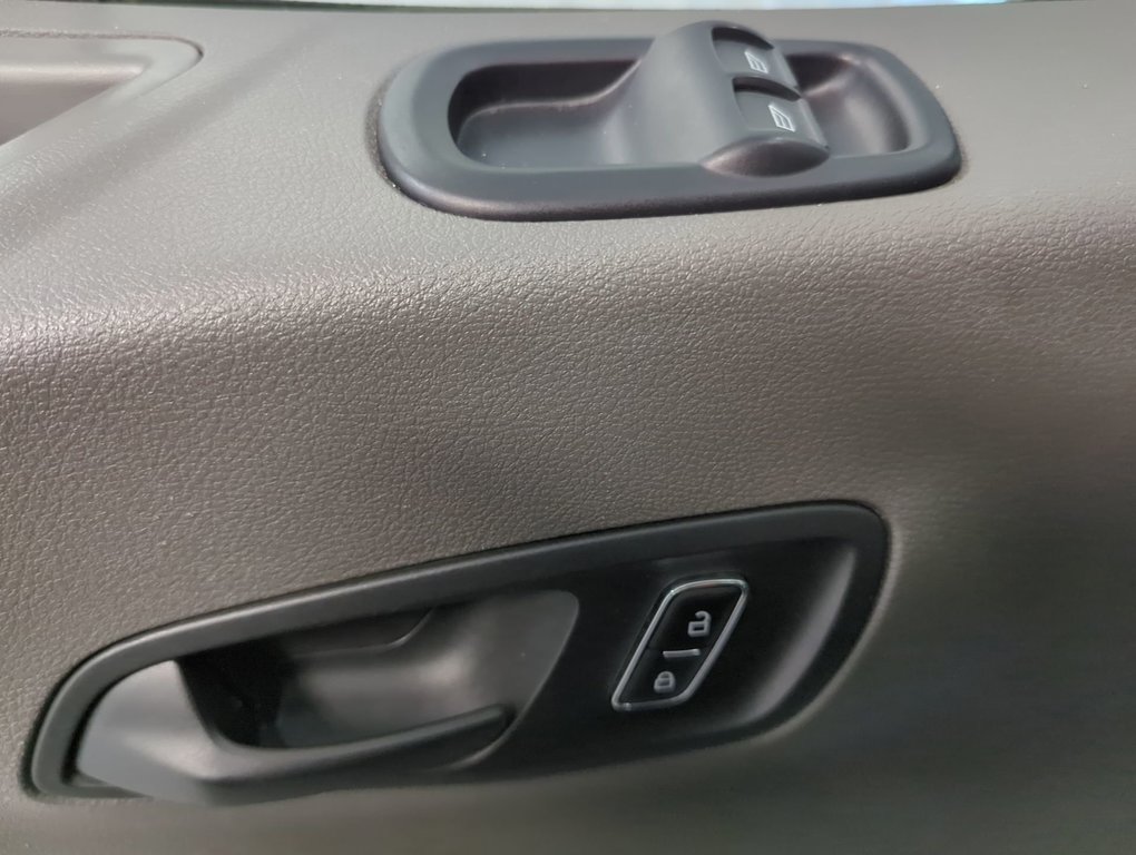 2023 Ford Transit Cargo Van BASE in Dartmouth, Nova Scotia - 13 - w1024h768px