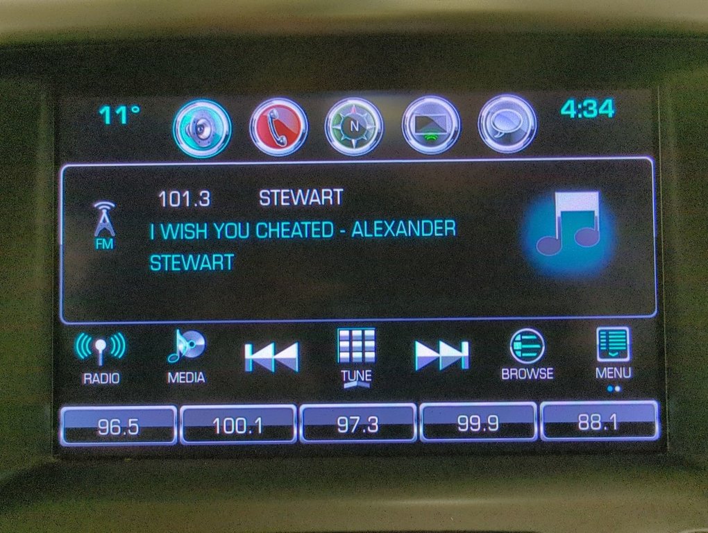 2017 GMC Acadia SLT in Dartmouth, Nova Scotia - 16 - w1024h768px