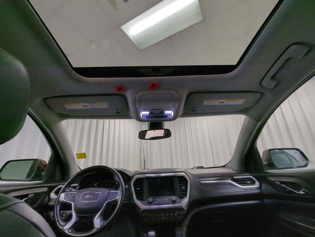 2017 GMC Acadia SLT in Dartmouth, Nova Scotia - 21 - w1024h768px