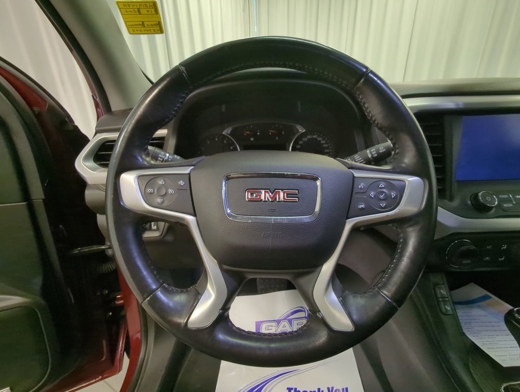 2017 GMC Acadia SLT in Dartmouth, Nova Scotia - 14 - w1024h768px
