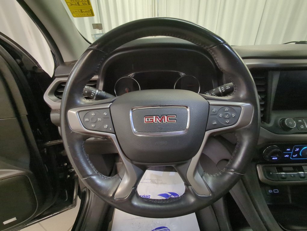 2022 GMC Acadia AT4 in Dartmouth, Nova Scotia - 14 - w1024h768px