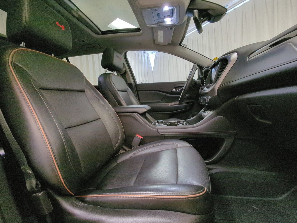 2022 GMC Acadia AT4 in Dartmouth, Nova Scotia - 26 - w1024h768px