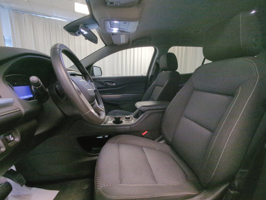 2023 GMC Acadia SLE in Dartmouth, Nova Scotia - 11 - w1024h768px