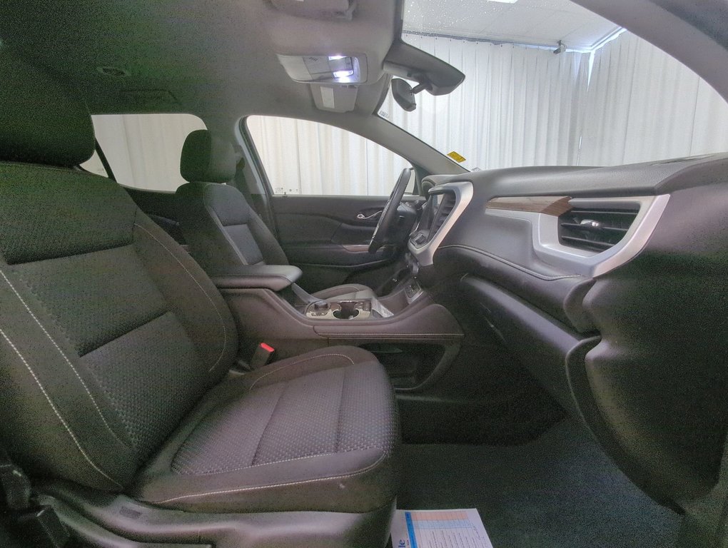 2023 GMC Acadia SLE in Dartmouth, Nova Scotia - 25 - w1024h768px