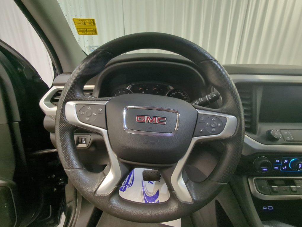 2023 GMC Acadia SLE in Dartmouth, Nova Scotia - 14 - w1024h768px