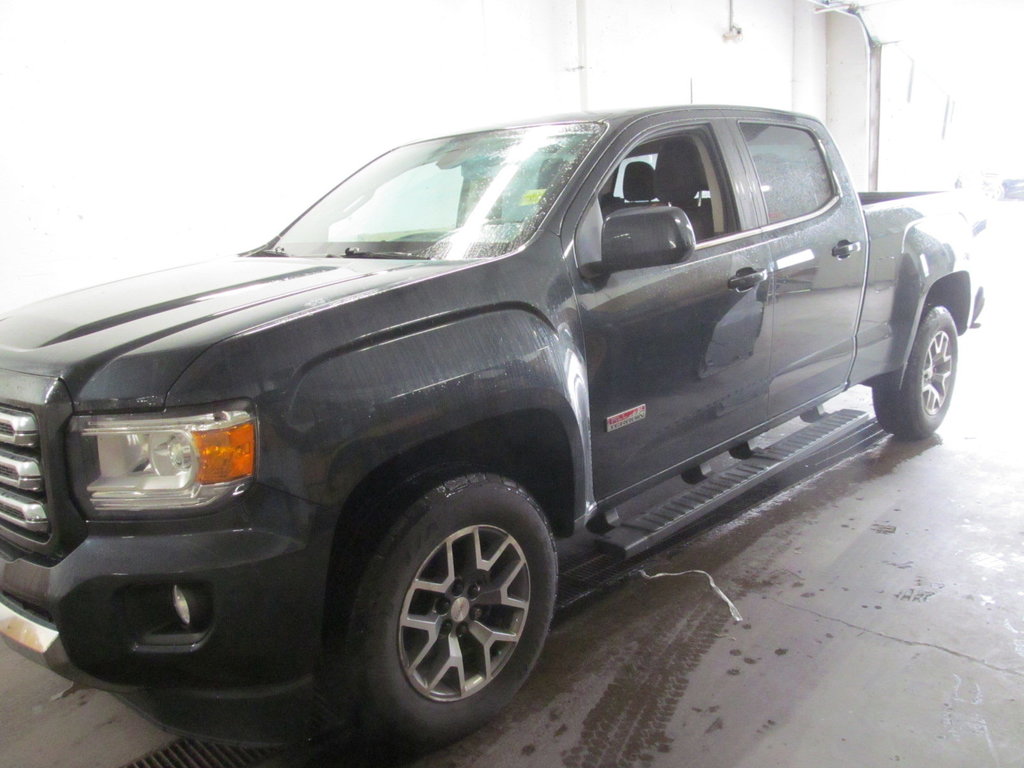 2017 GMC Canyon 4WD SLE in Dartmouth, Nova Scotia - 2 - w1024h768px