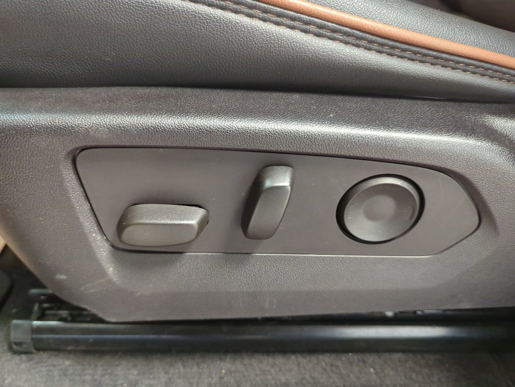 2023 GMC Canyon AT4 in Dartmouth, Nova Scotia - 12 - w1024h768px