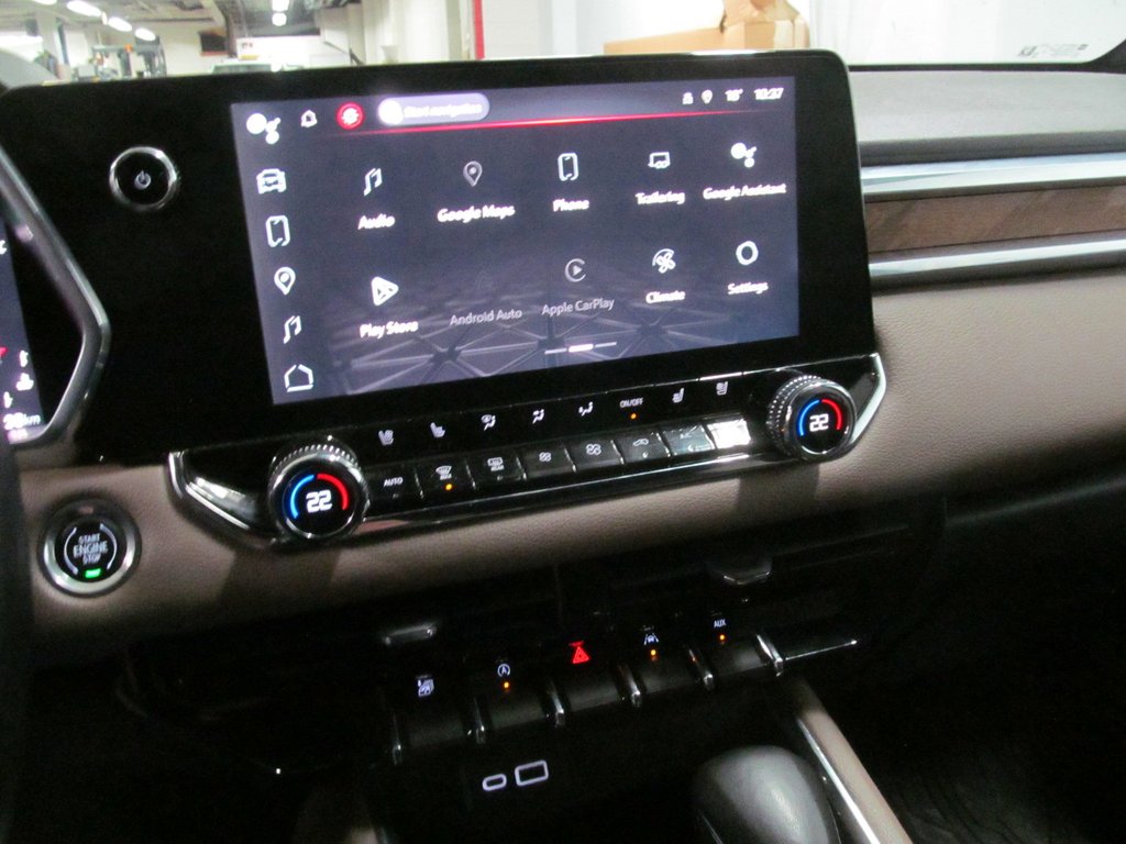 2023 GMC Canyon Denali in Dartmouth, Nova Scotia - 6 - w1024h768px