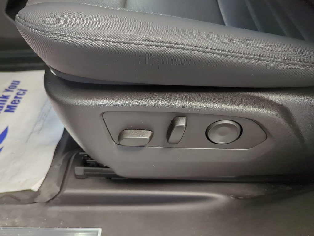 2023 GMC HUMMER EV Pickup BASE in Dartmouth, Nova Scotia - 12 - w1024h768px