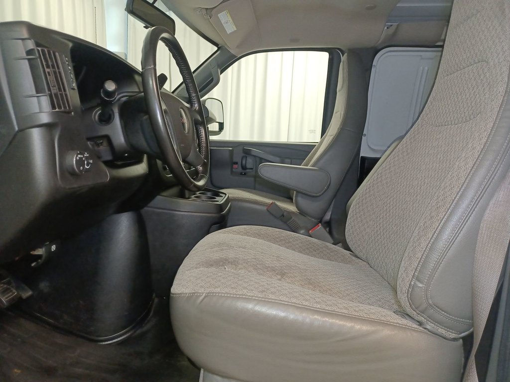 2021 GMC Savana Cargo Van BASE in Dartmouth, Nova Scotia - 11 - w1024h768px