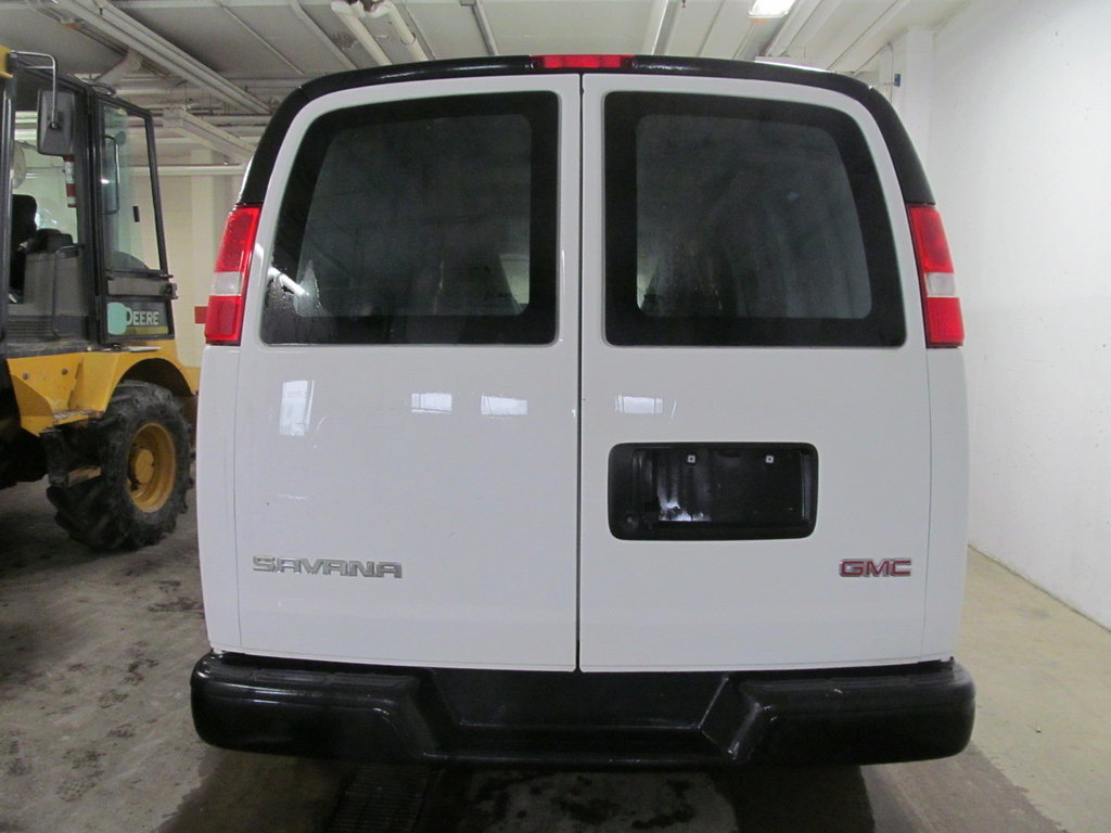 2022 GMC Savana Cargo Van BASE in Dartmouth, Nova Scotia - 3 - w1024h768px