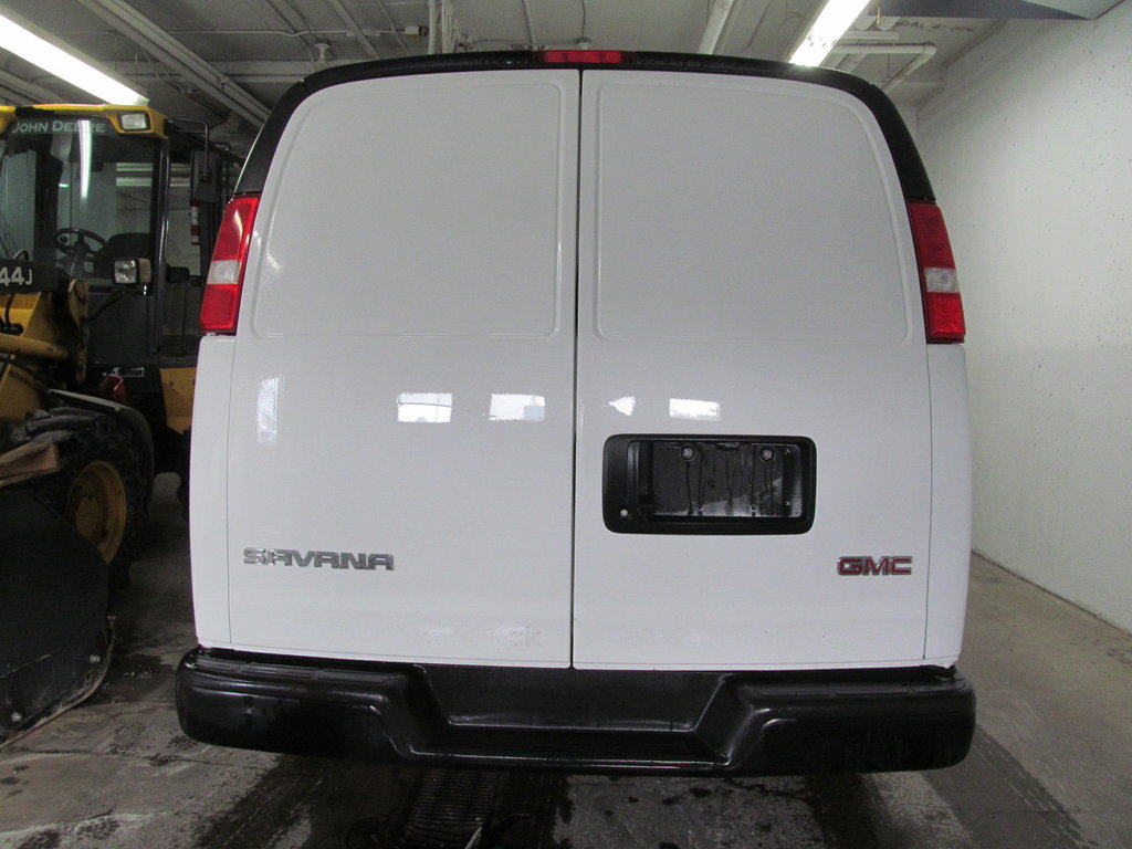 2023 GMC Savana Cargo Van BASE in Dartmouth, Nova Scotia - 3 - w1024h768px