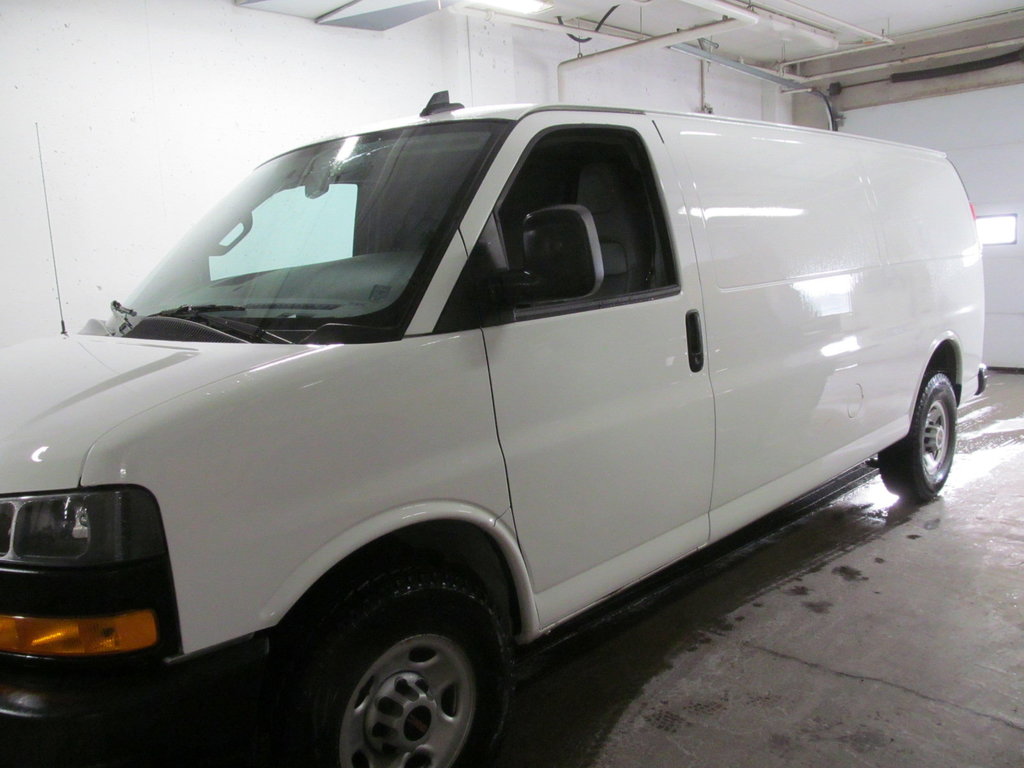 2023 GMC Savana Cargo Van BASE in Dartmouth, Nova Scotia - 2 - w1024h768px